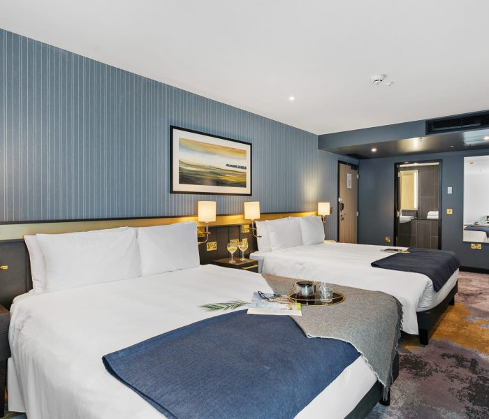 High Res Mercure Bedrooms Paignton_Poppy Jakes Photography-4