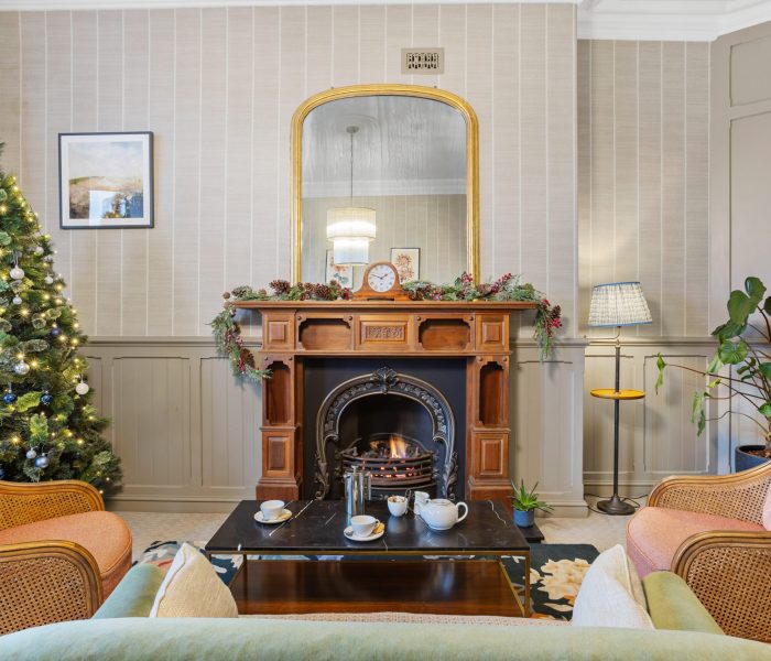 High Res Mullion Cove Christmas_Poppy Jakes Photography-5611