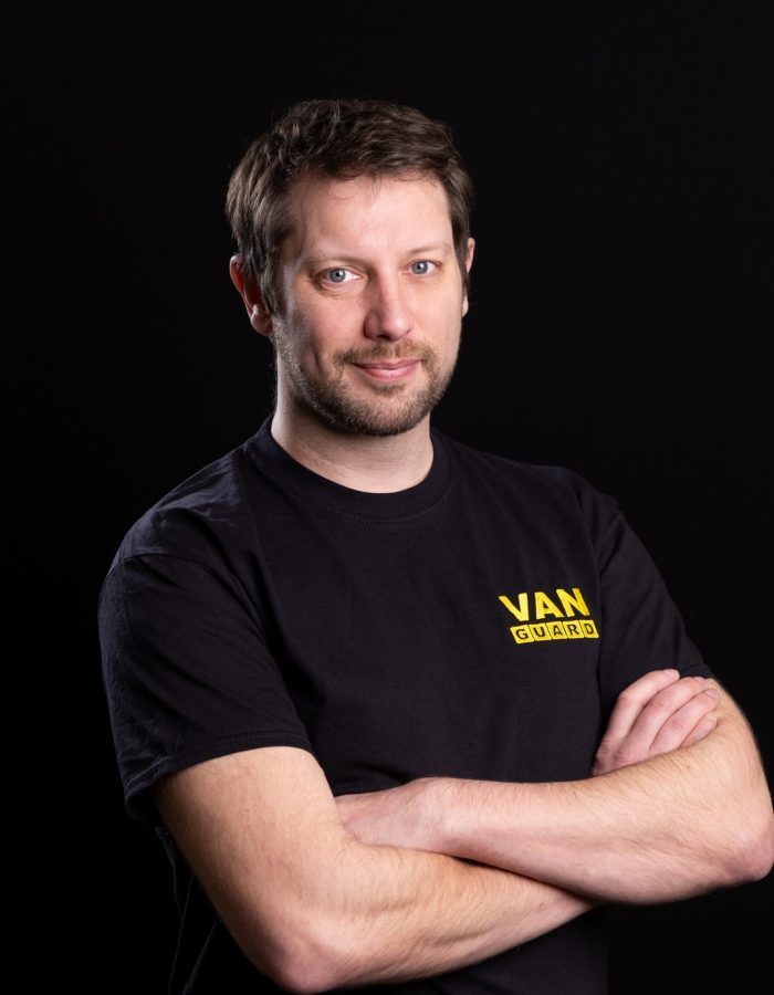 headshot_Poppy Jakes Photography-7